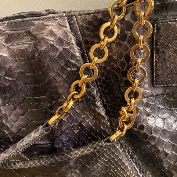 Ferragamo Python Soft-Bag - Picture 8 of 16
